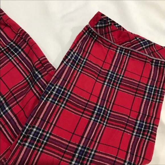 VS red and black pjs set M/L - Picture 6 of 6